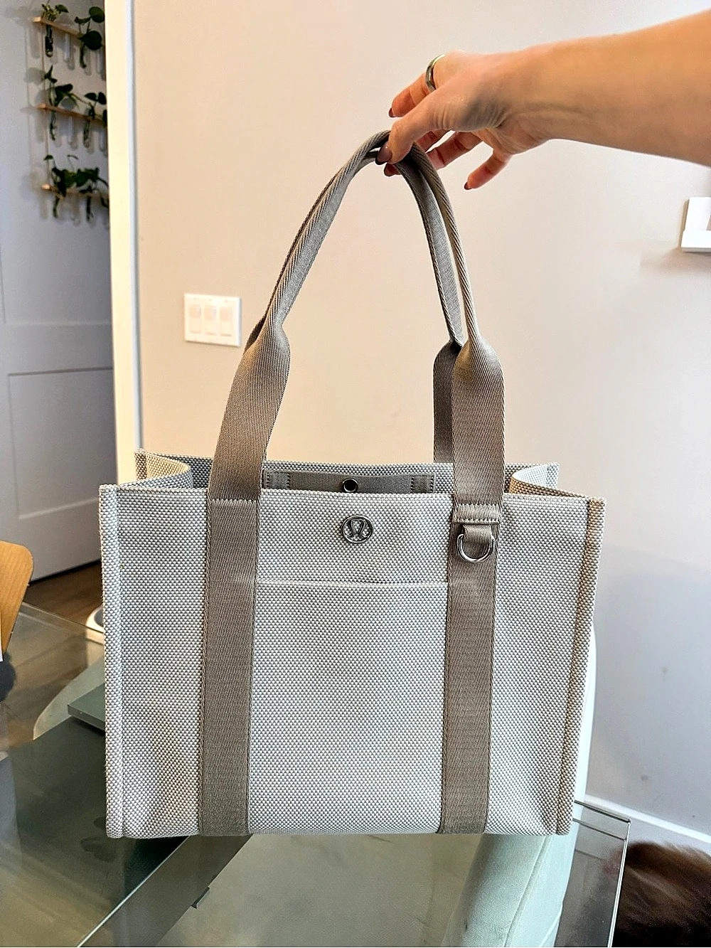 Lululemon Daily Multi-Pocket Canvas Tote Bag 20L Gray & White